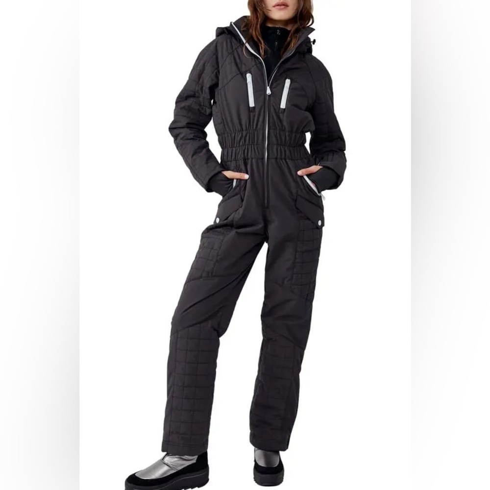NWOT Free People All Prepped Quilted Waterproof Snowsuit w/ Removable Hood Black